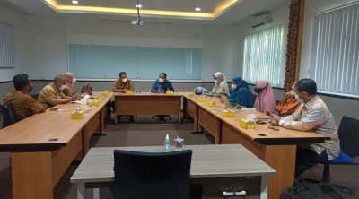 DISKUSI ANTARA SMKN 2 PEKANBARU DENGAN FAKULTAS TEKNIK UNIVERSITAS RIAU DALAM RANGKA KERJASAMA BIDANG PENDIDIKAN, RISET DAN TEKNOLOGI TEPAT GUNA